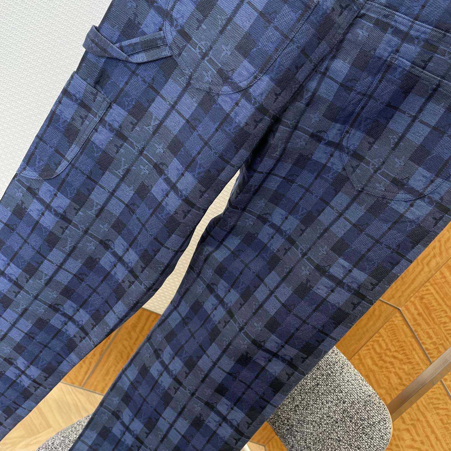 Louis Vuitton Monogram Tartan Denim Pants   1AIJUQ - DesignerGu