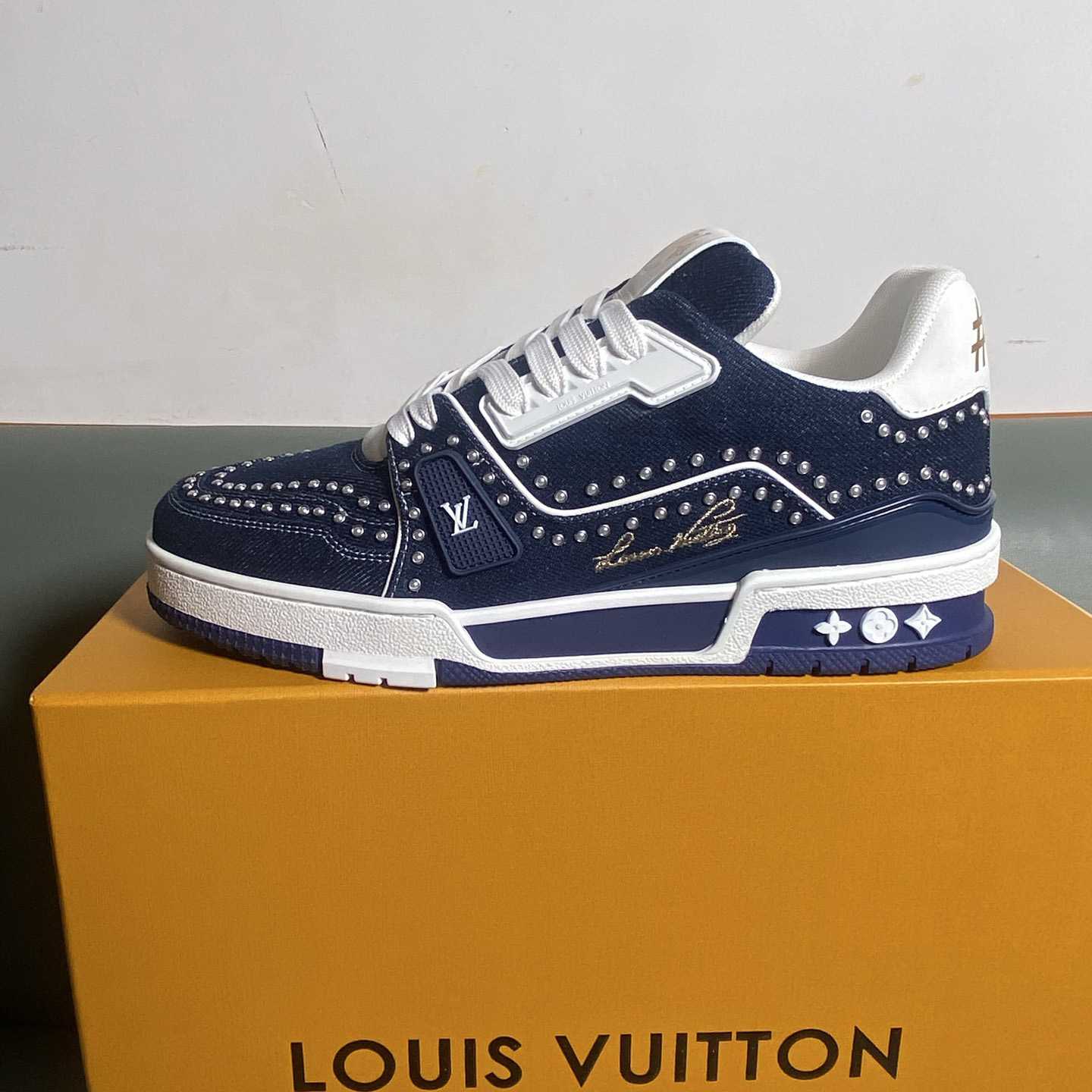 Louis Vuitton LV Trainer Sneaker      1AJ521 - DesignerGu