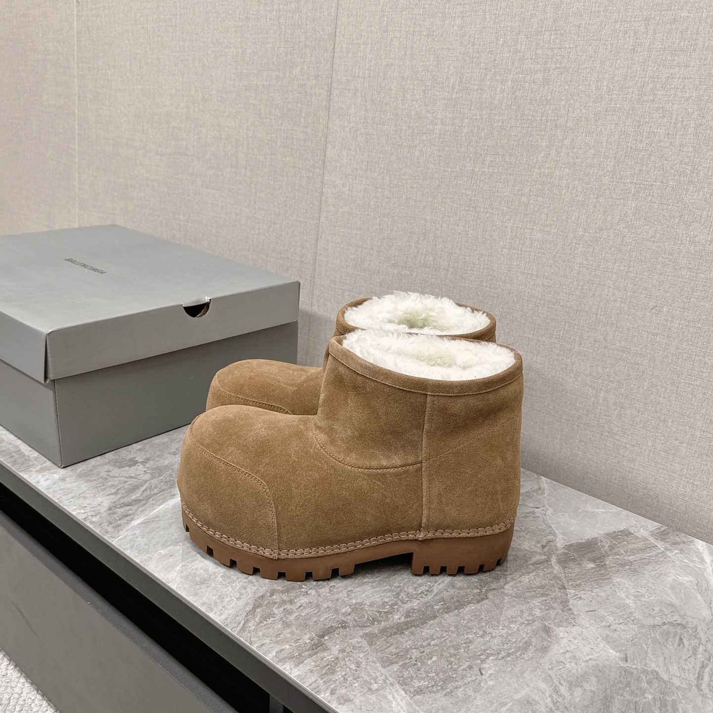 Balenciaga Alaska boots - DesignerGu