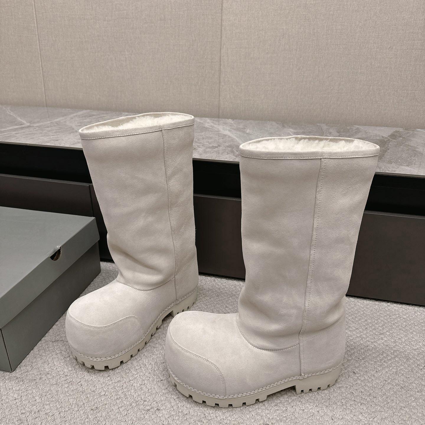 Balenciaga boots - DesignerGu