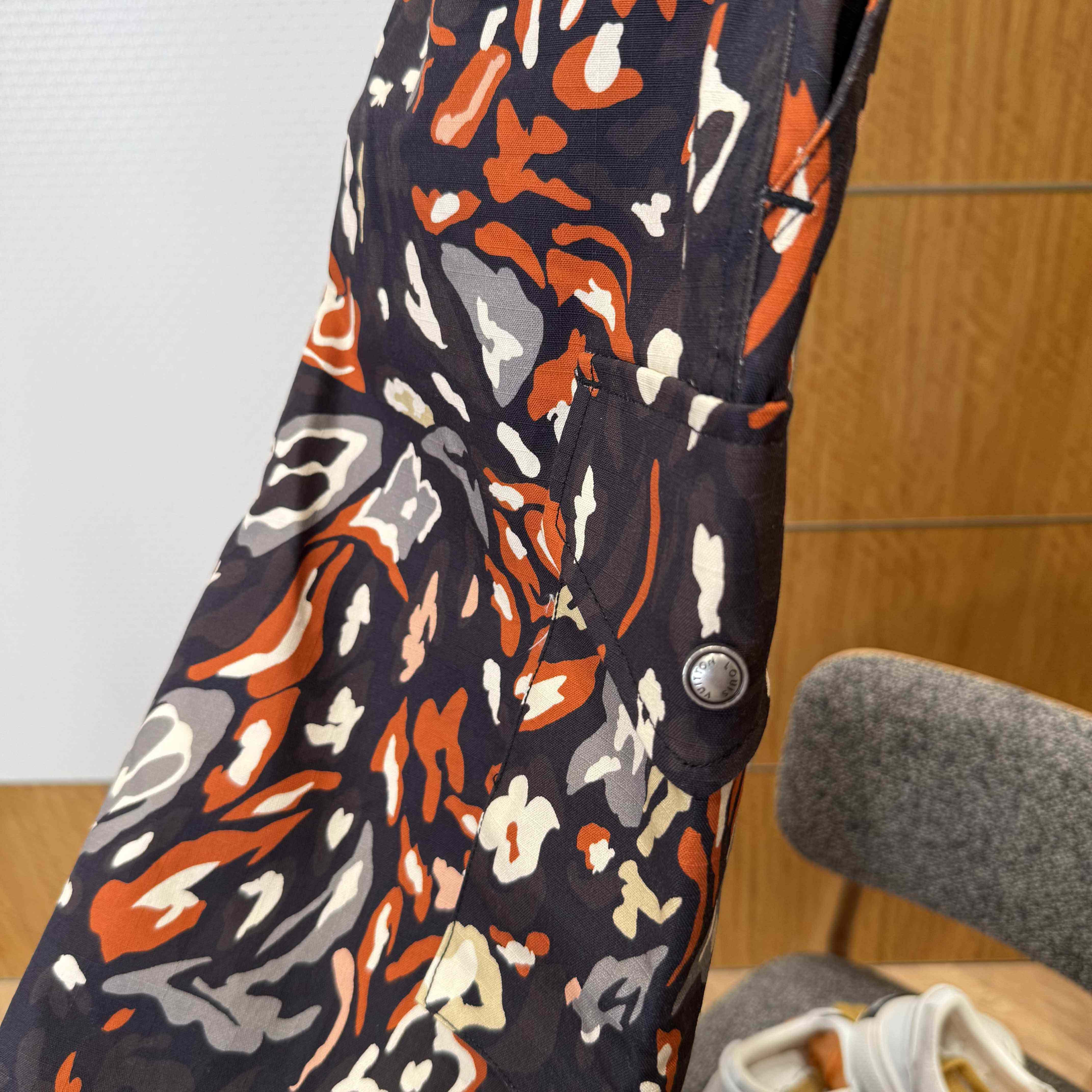 Louis Vuitton Multi Pocket Cargo Pants    - DesignerGu