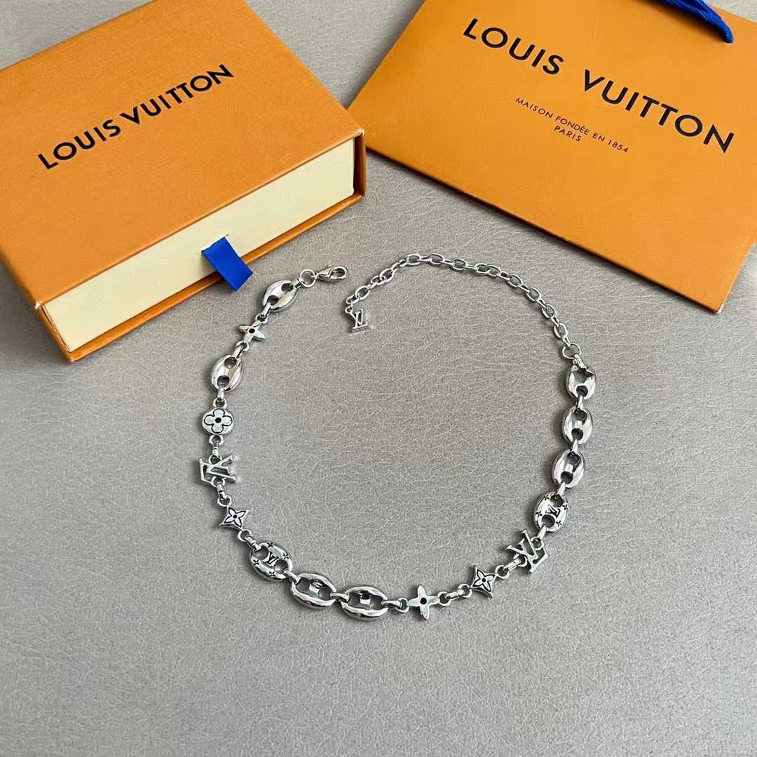 Louis Vuitton LV Sailor Medium Chain Necklace   M03189 - DesignerGu