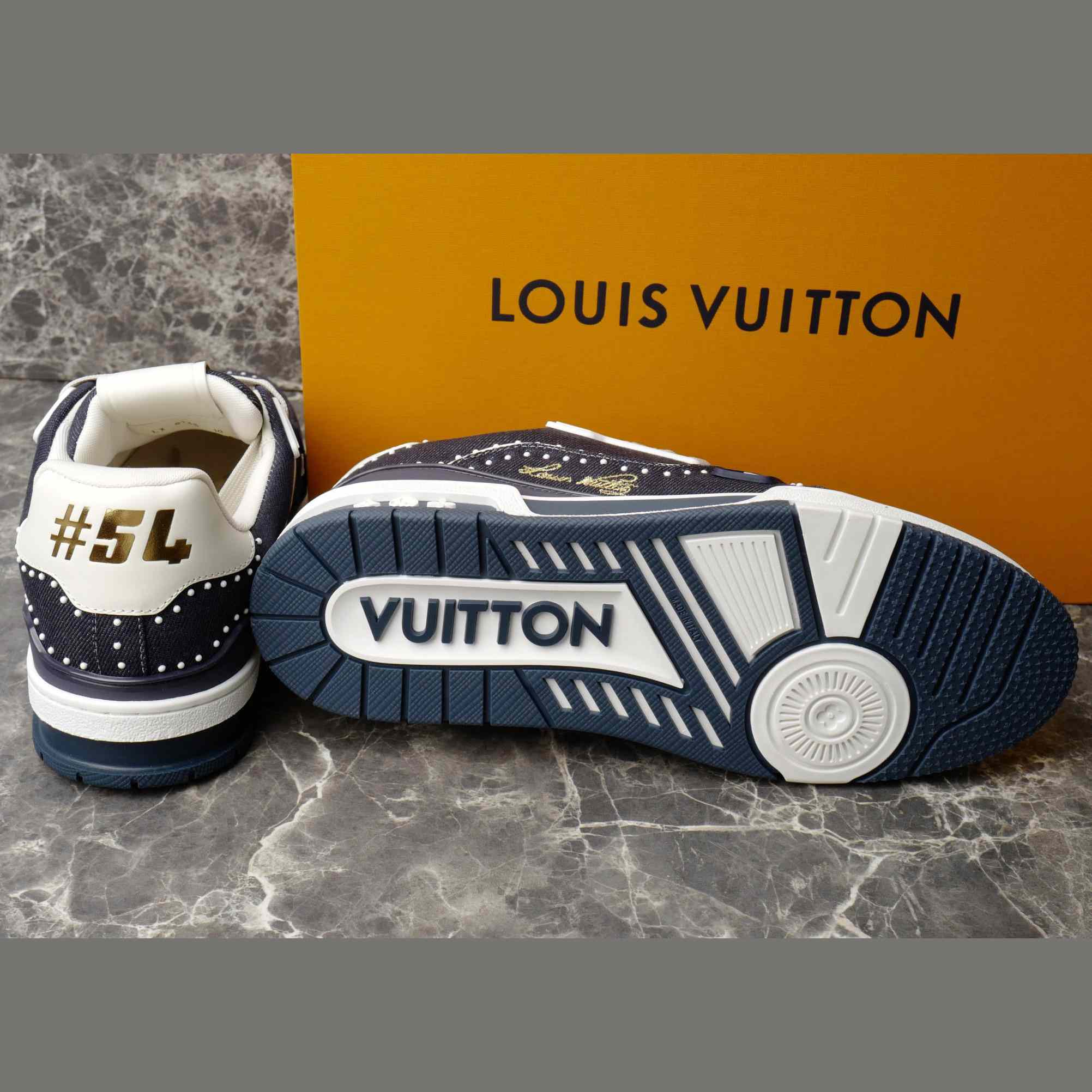 Louis Vuitton LV Trainer Sneaker   1AJ520 - DesignerGu