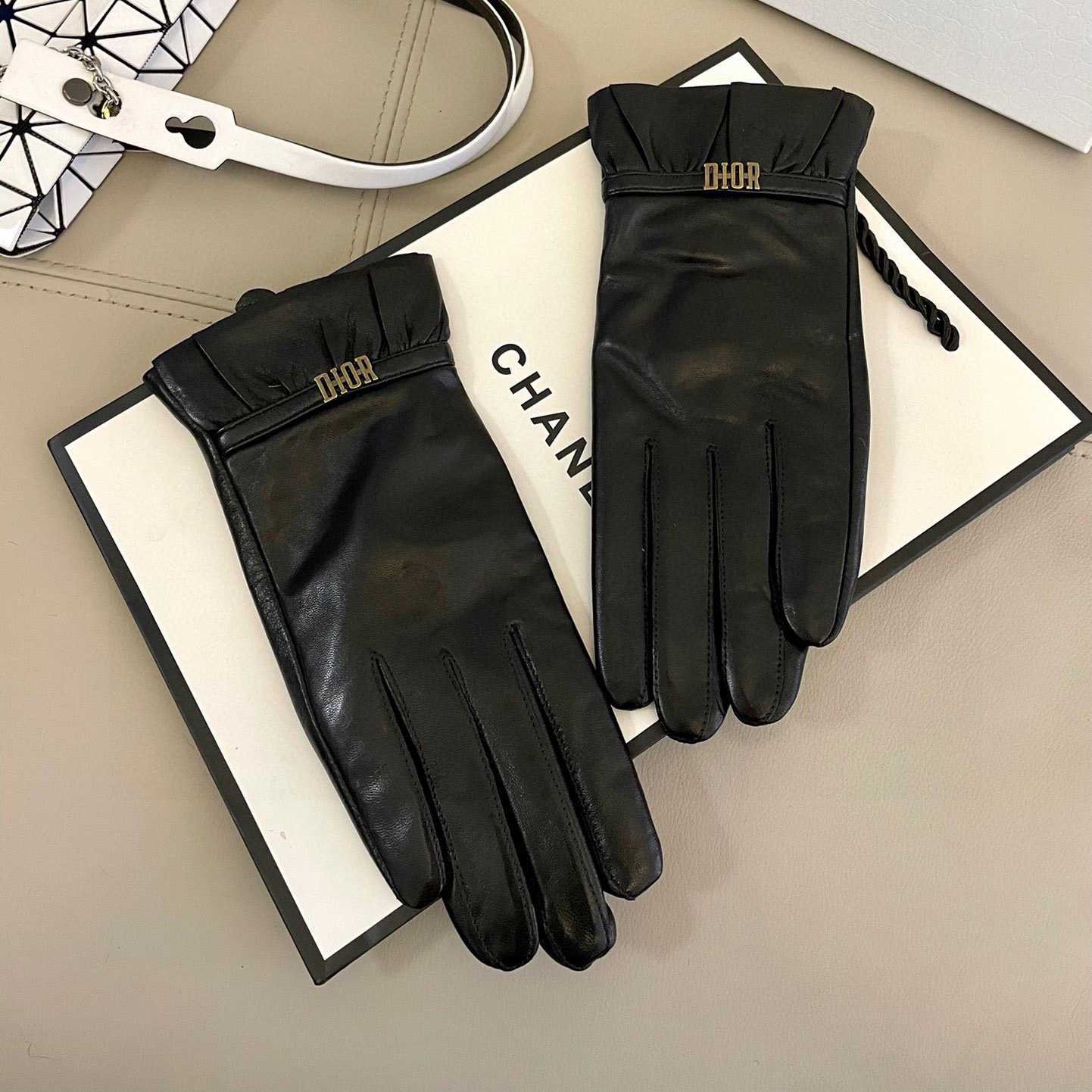 Dior Women's Gloves  - DesignerGu