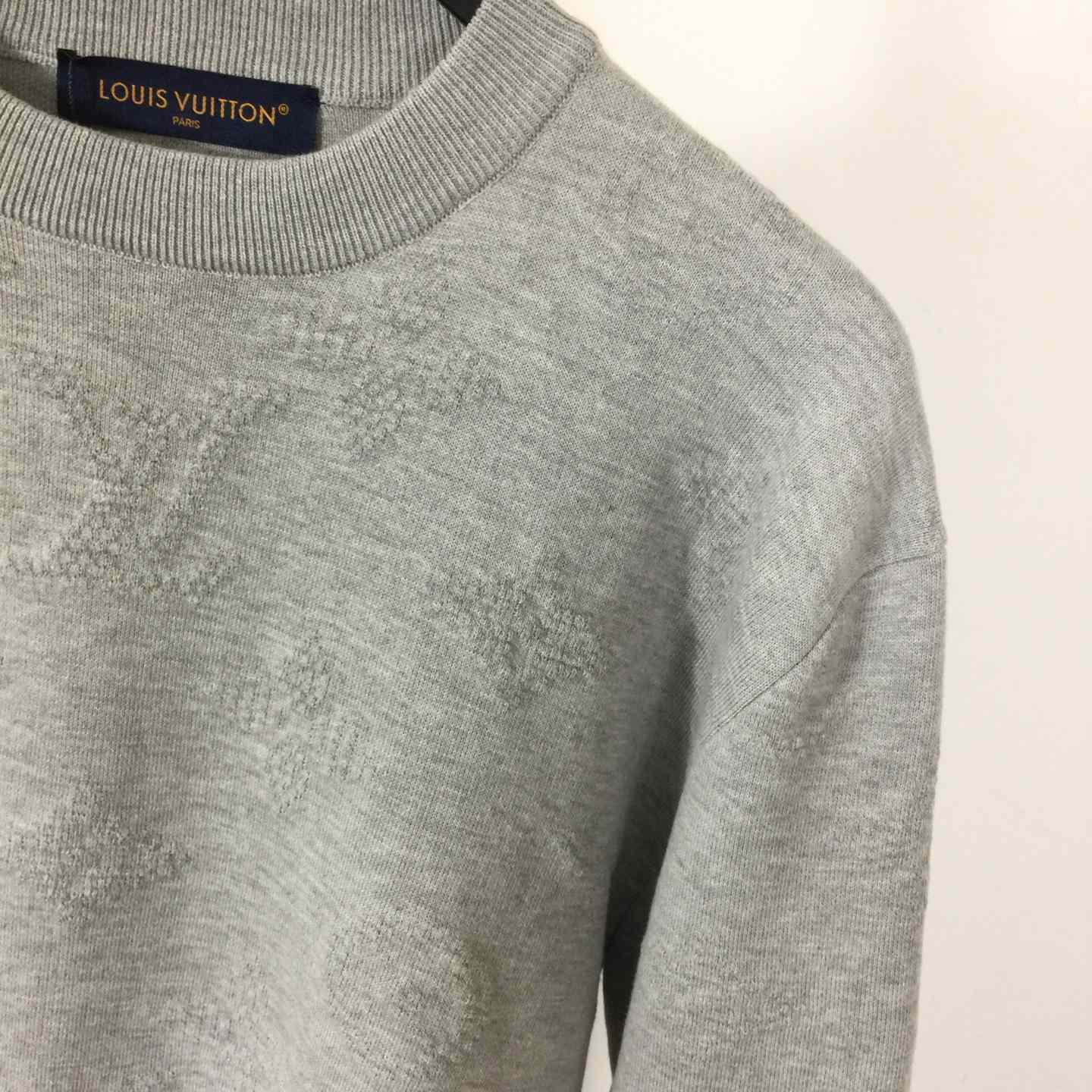 Louis Vuitton Monogram Embossed Pullover   1AIWG4 - DesignerGu