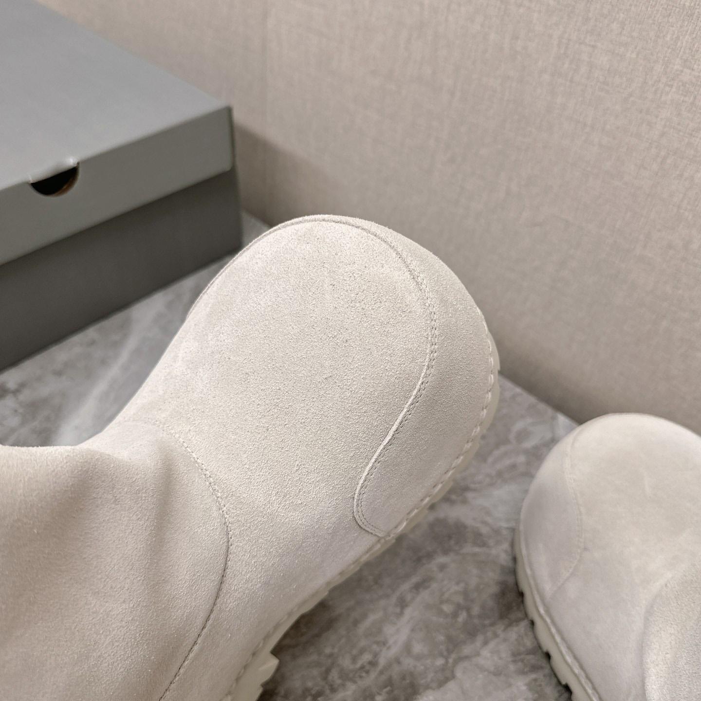 Balenciaga Alaska Fur High Boots - DesignerGu