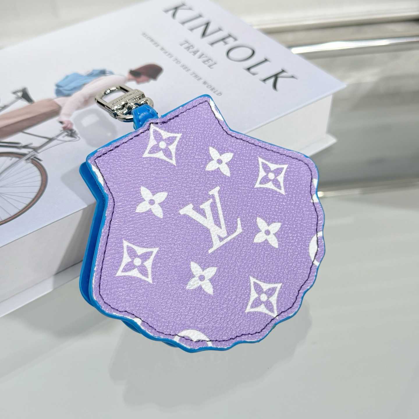 Louis Vuitton LV Shell Bag Charm    - DesignerGu