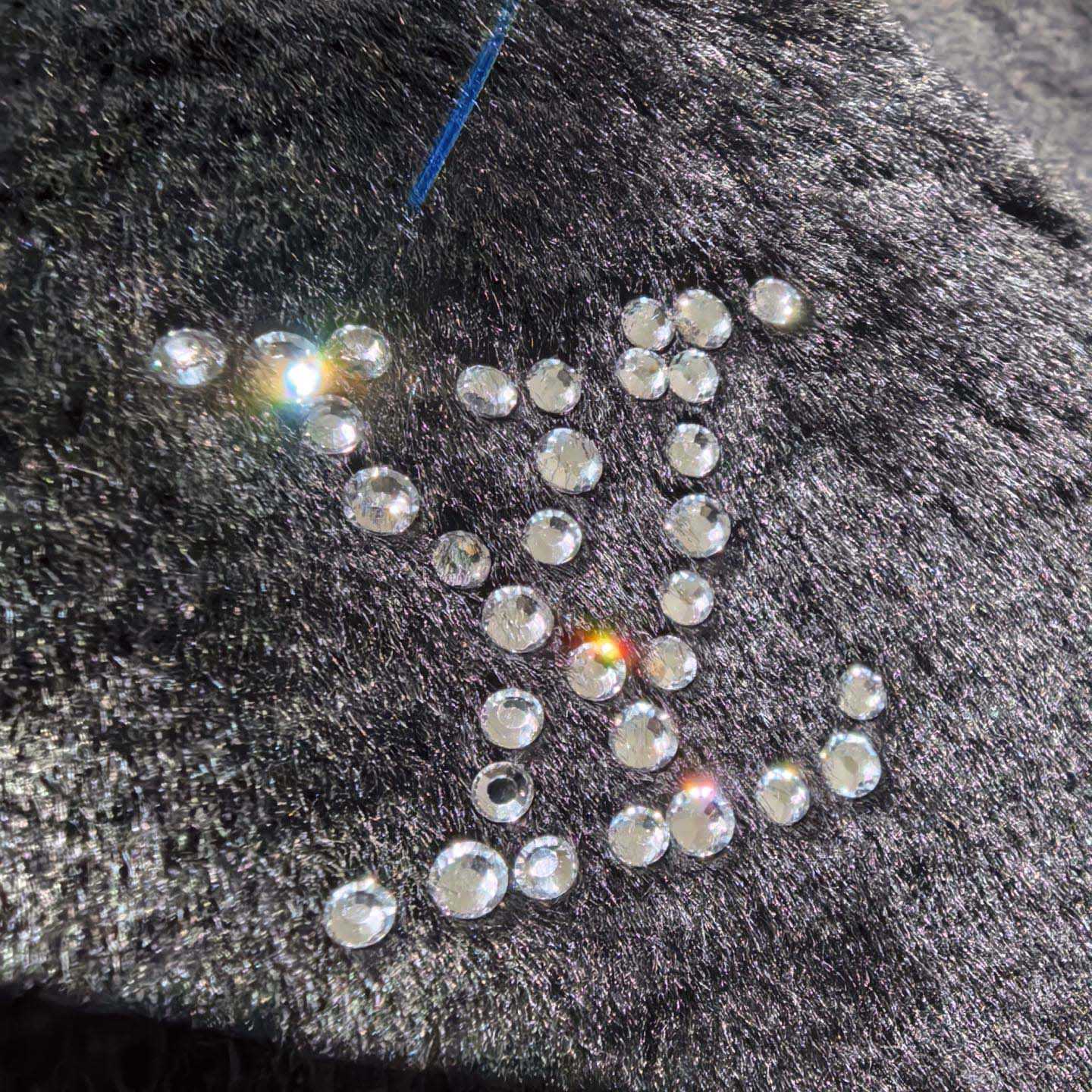 Louis Vuitton Monogram Embellished Shearling Hoodie   1AHBZ0 - DesignerGu