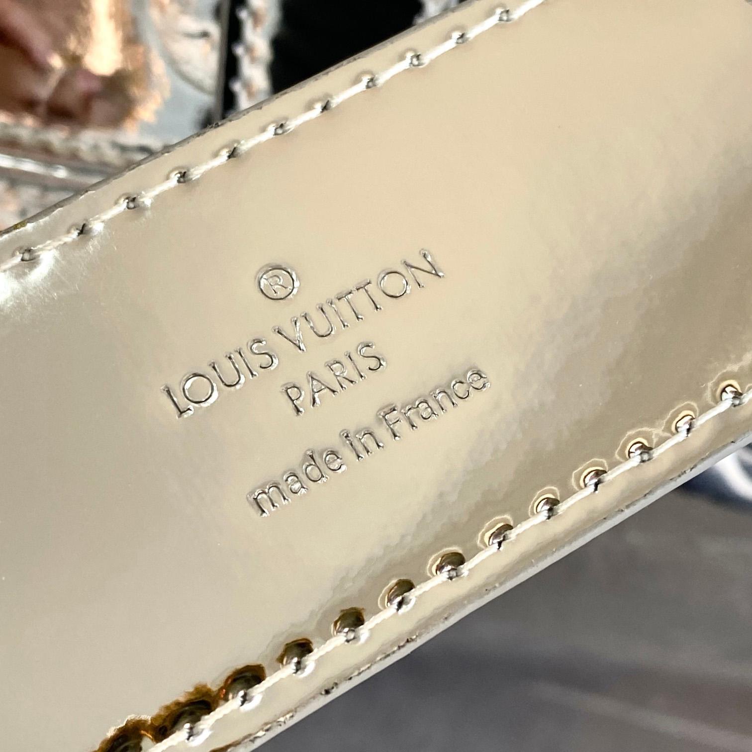 Louis Vuitton Keepall Bandoulière 50   M26766 - DesignerGu