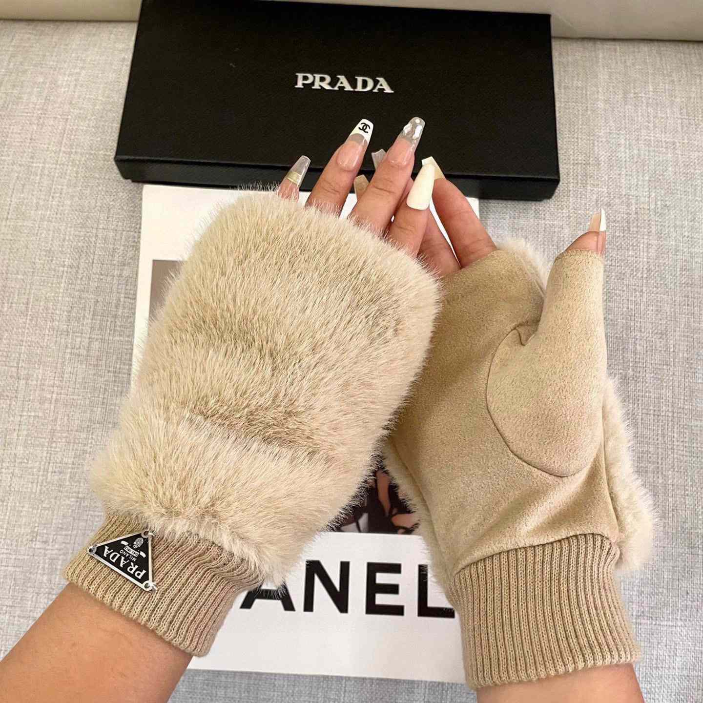 Prada Women's Gloves  - DesignerGu