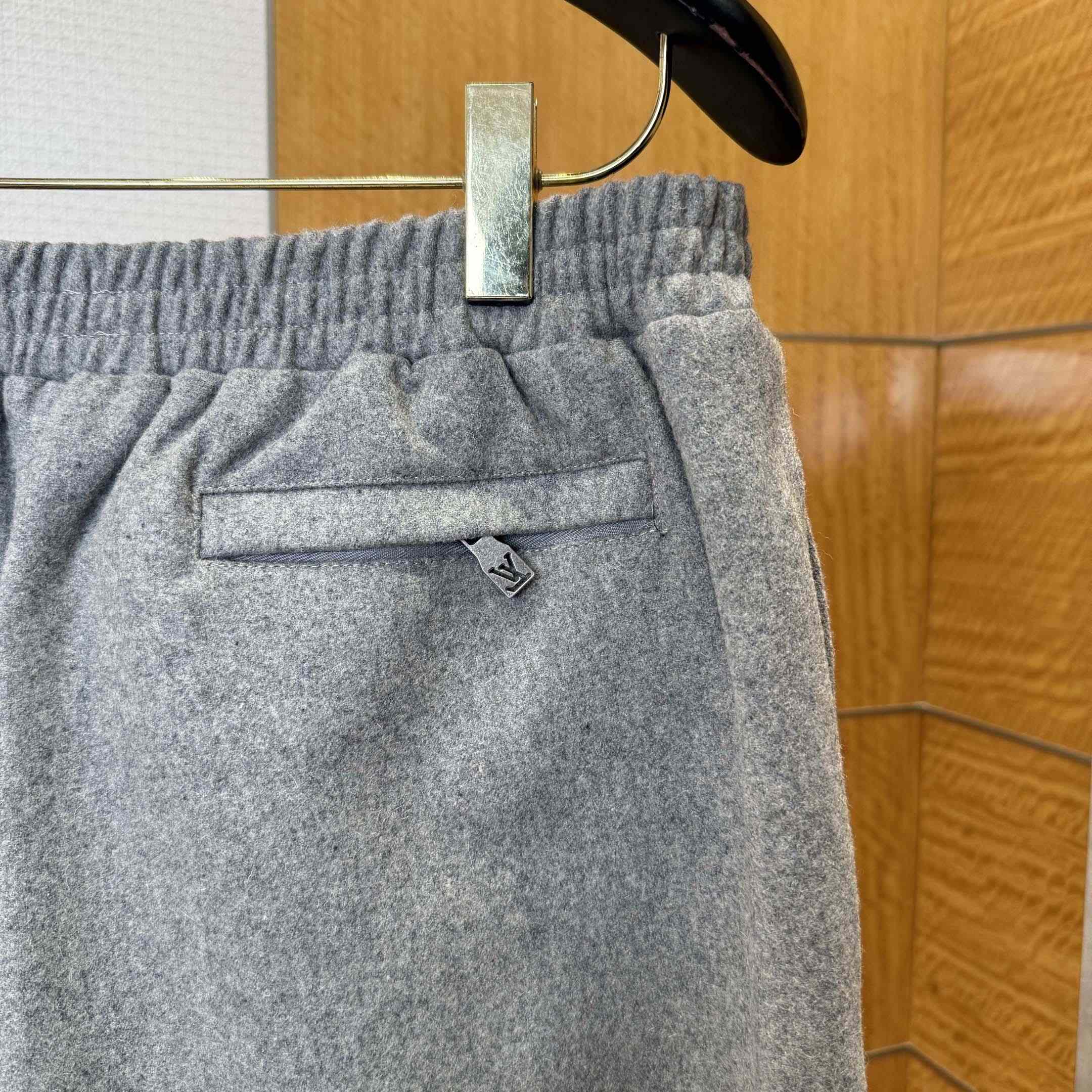 Louis Vuitton Tailored Technical Wool Track Pants   1AFXWY - DesignerGu