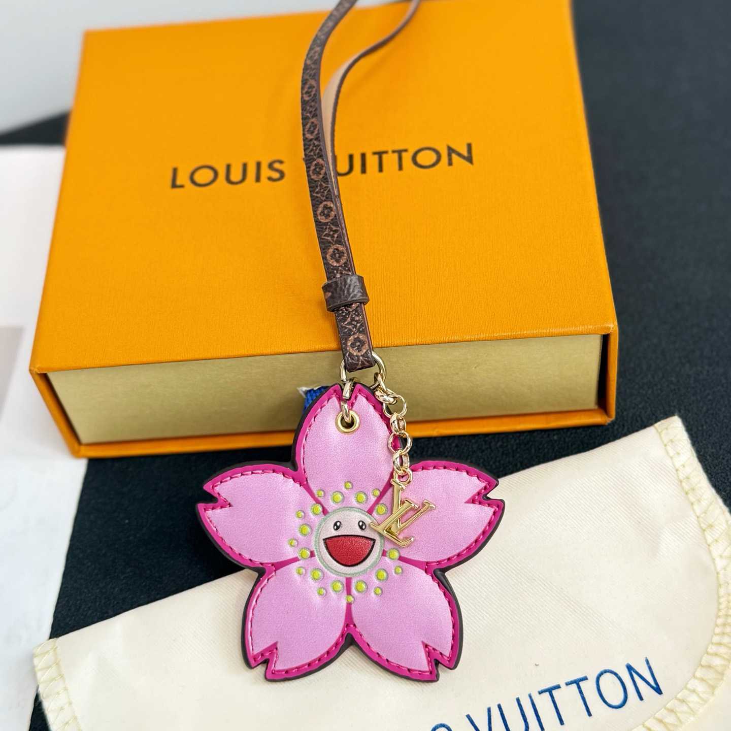 Louis Vuitton x Takashi Murakami bag charm - DesignerGu