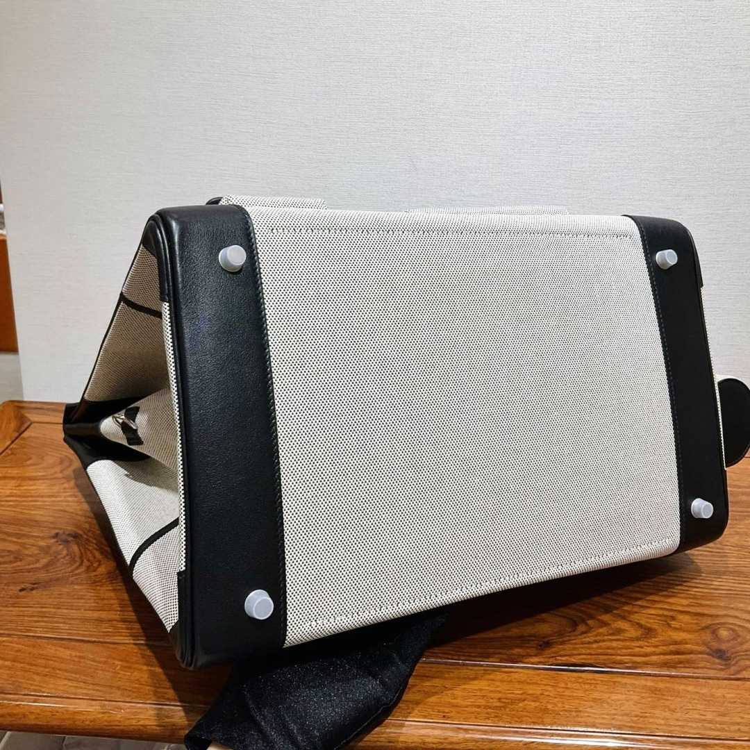 Hermès HAC 40 Cargo Bag - DesignerGu