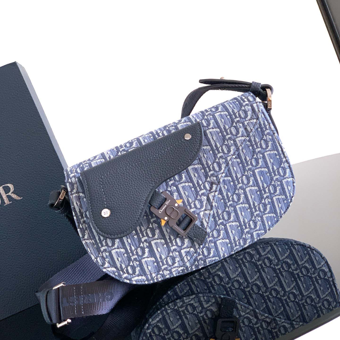 Dior Saddle Messenger Bag - DesignerGu