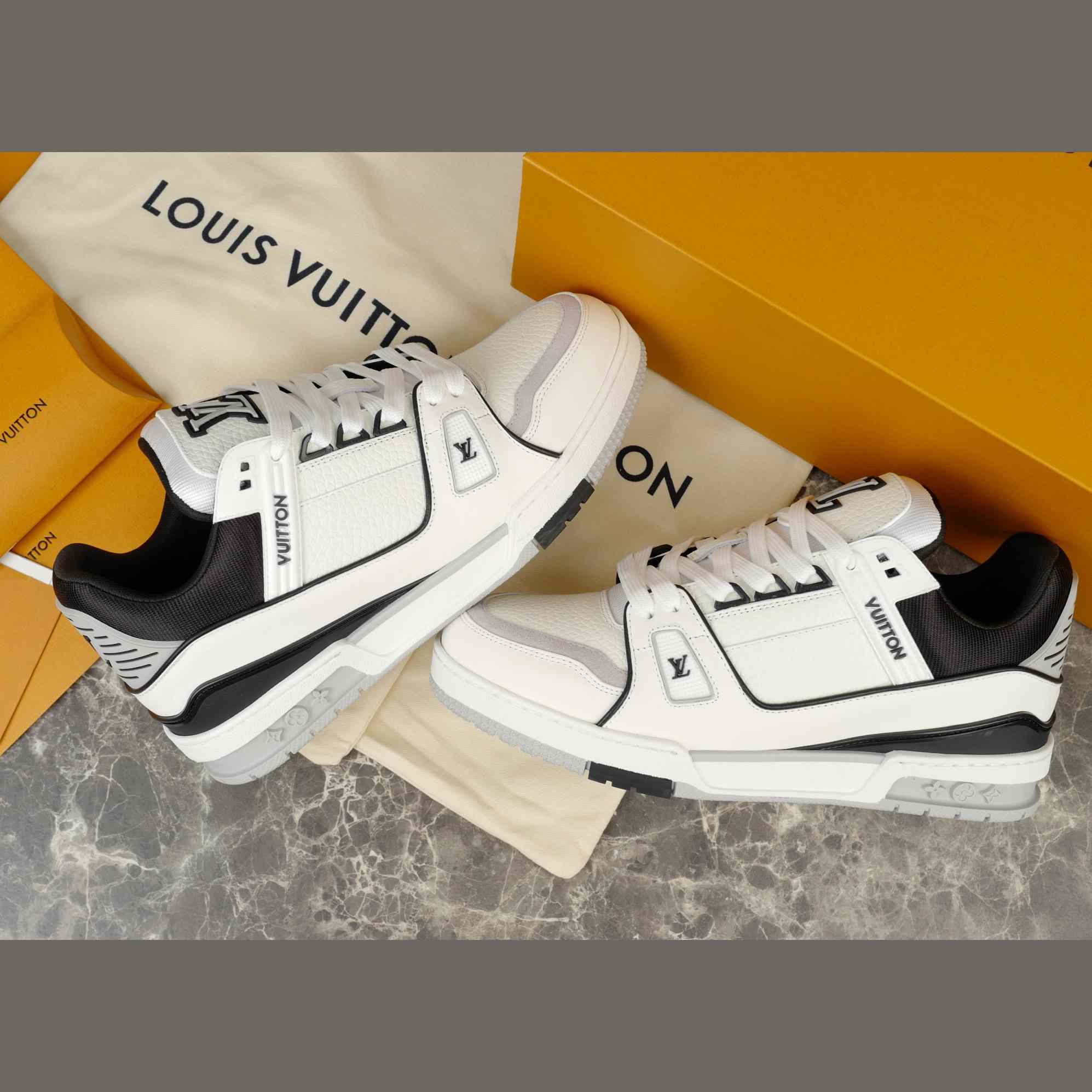 Louis Vuitton LV Trainer Sneaker   1AIJ48 - DesignerGu