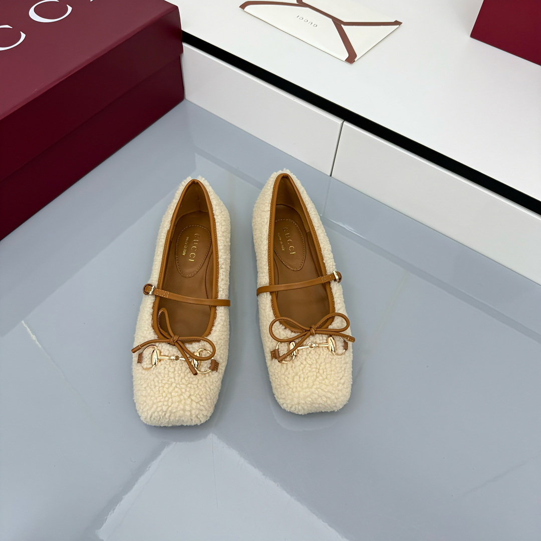 Gucci Women's Gucci Horsebit Ballet Flat - DesignerGu
