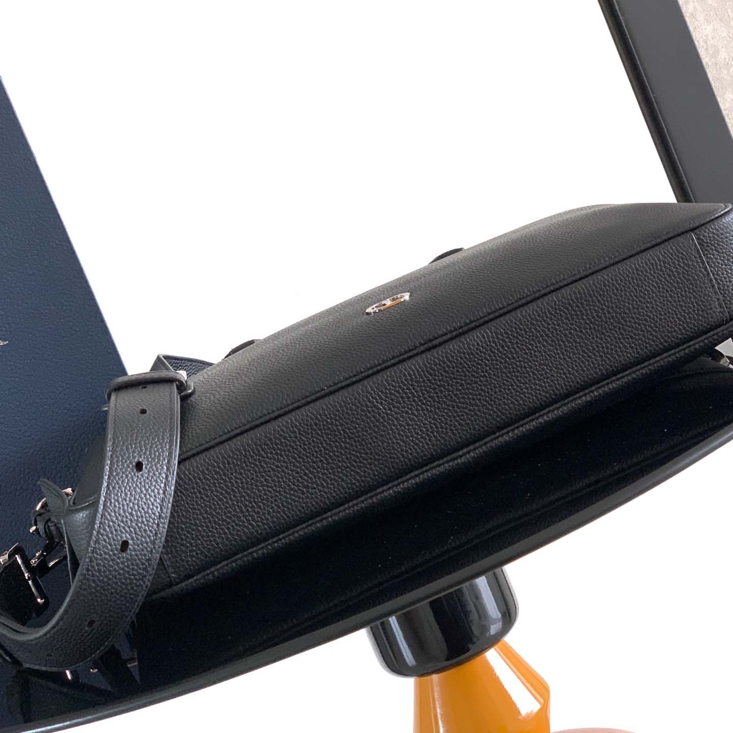 Dior CD Icon A5 Triangle Pouch  - DesignerGu