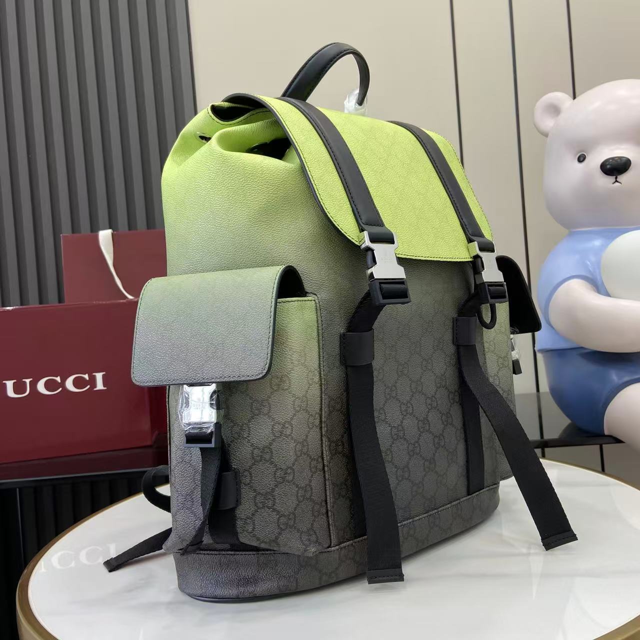 Gucci Chroma Large Backpack - DesignerGu