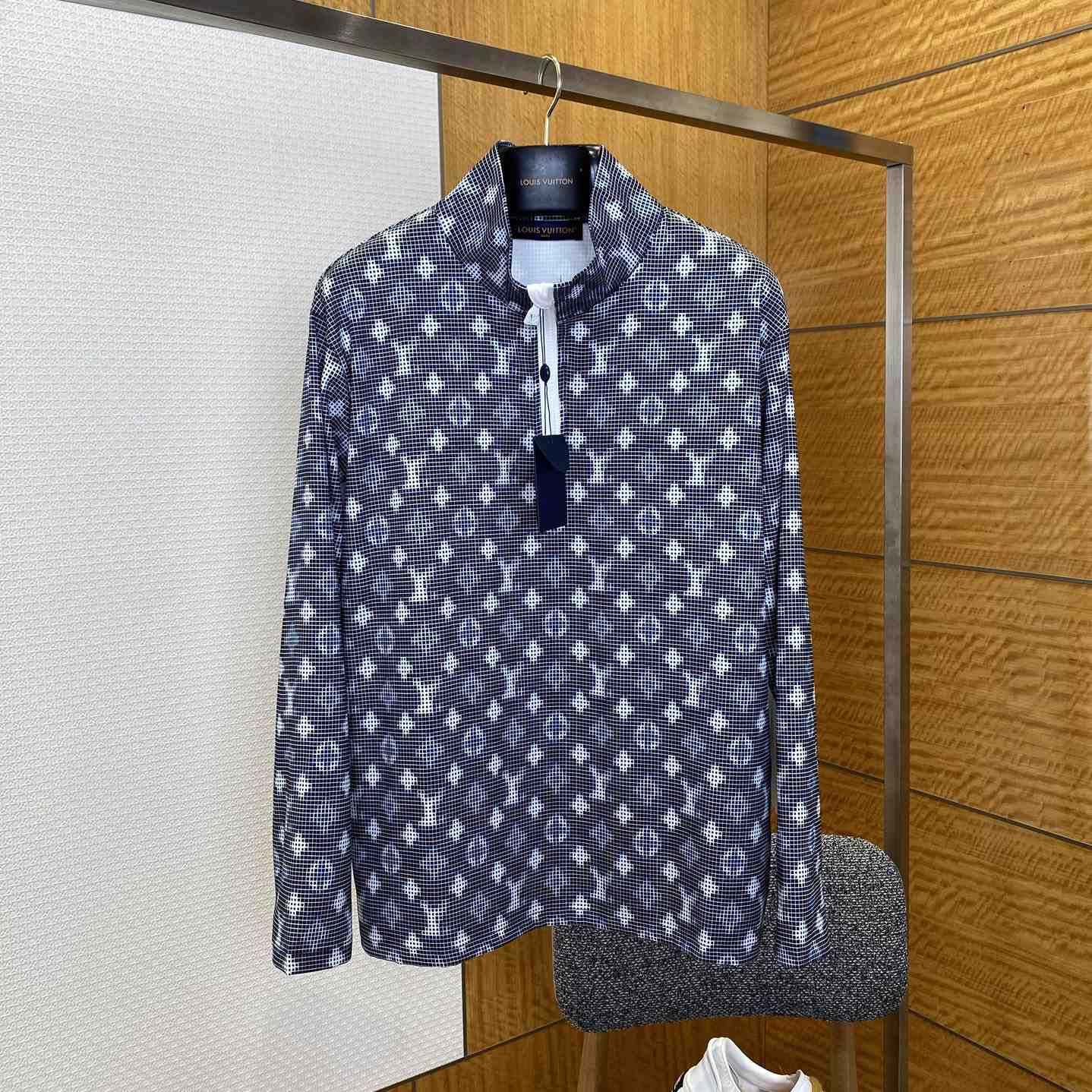 Louis Vuitton Monogram Technical Long-Sleeved T-Shirt   1AJCDC - DesignerGu