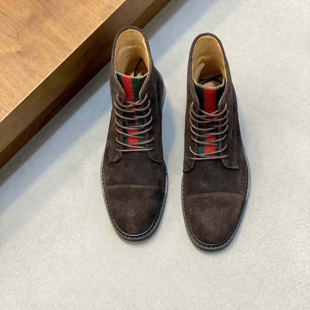 Gucci Men's Suede Lace-Up Boots - DesignerGu