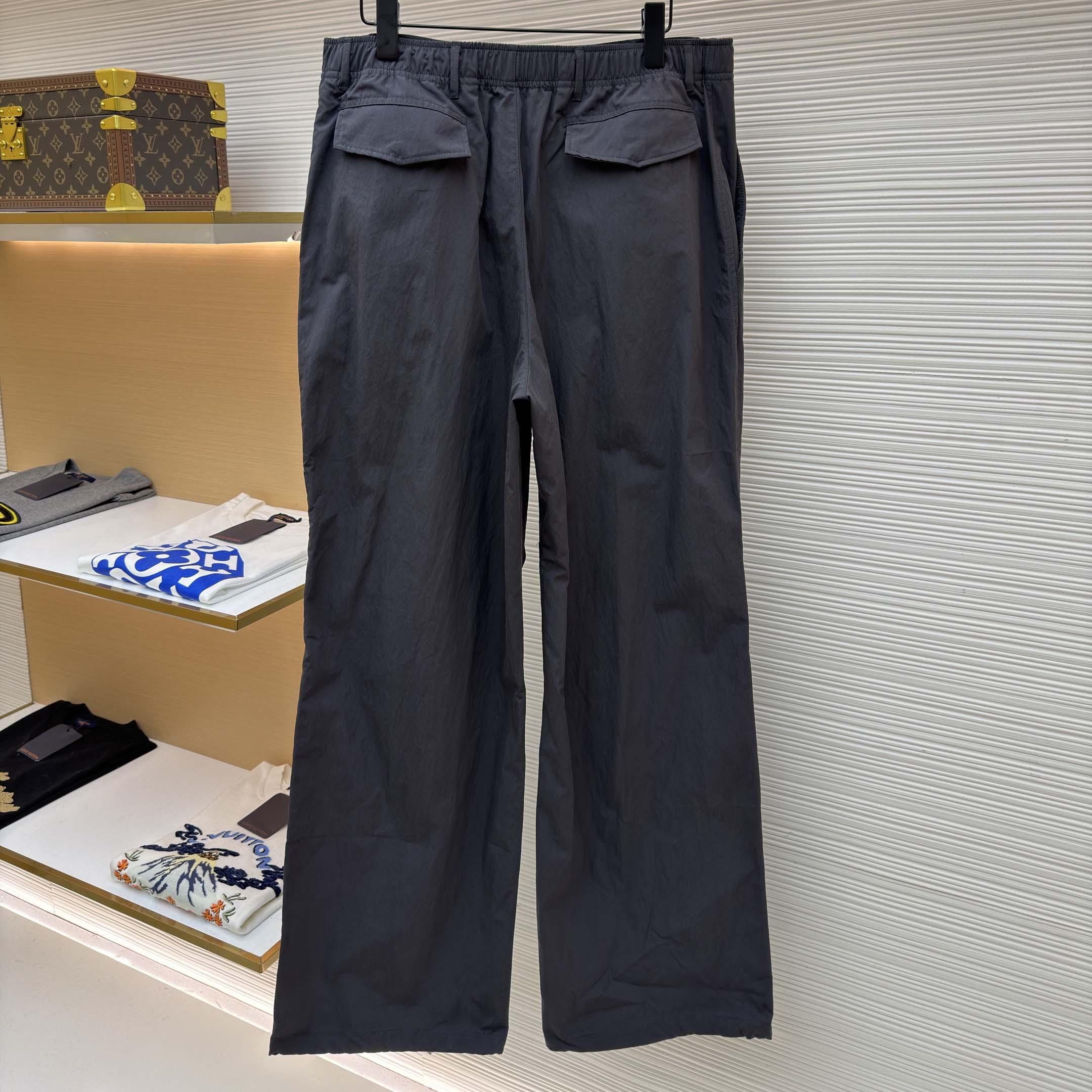 Louis Vuitton Casual Outdoor Pants - DesignerGu