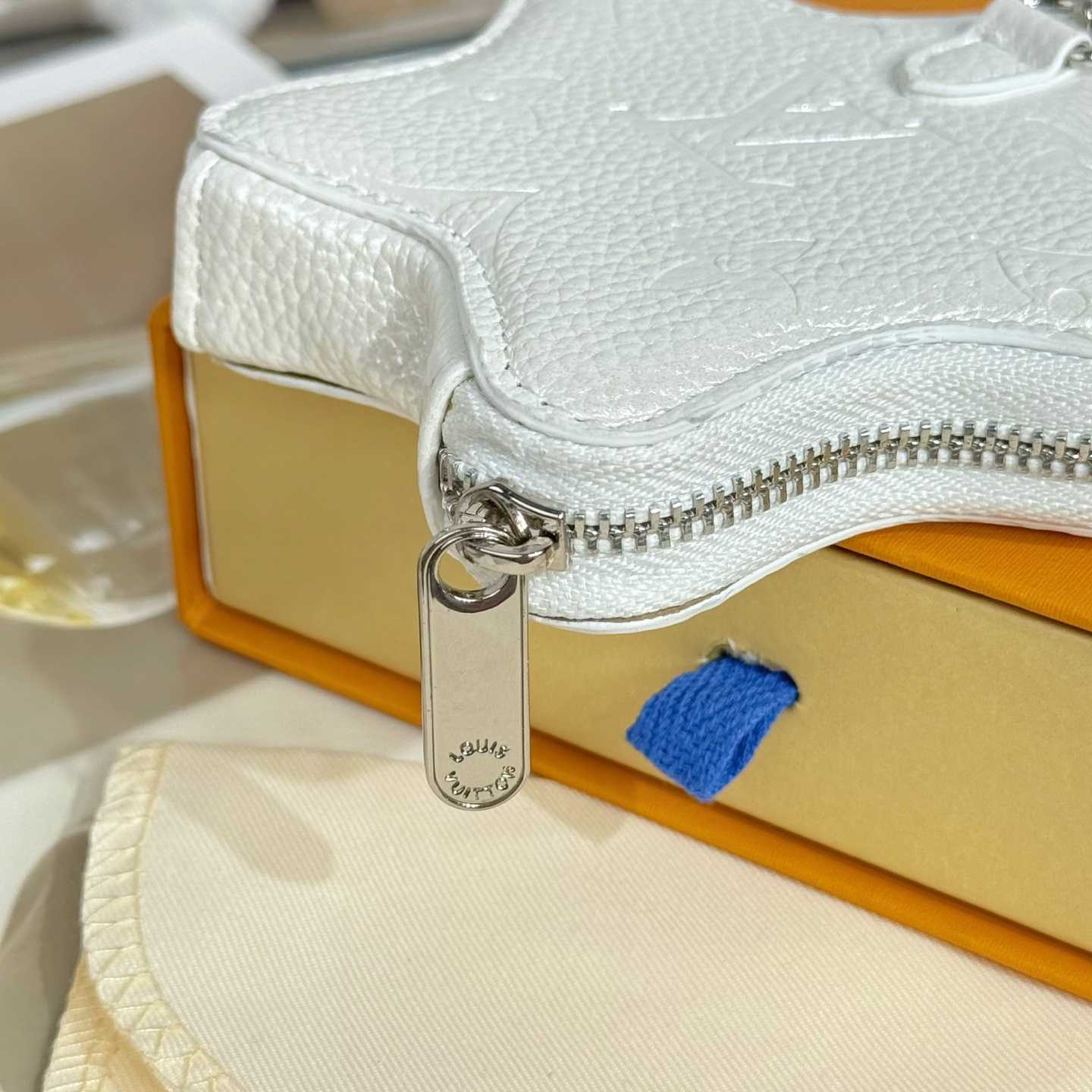 Louis Vuitton Spark Coin Purse Monogram Empreinte Leather  - DesignerGu