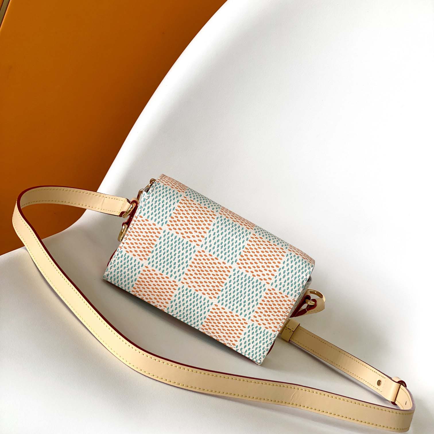 Louis Vuitton Steamer Wearable Wallet    M40674  - DesignerGu