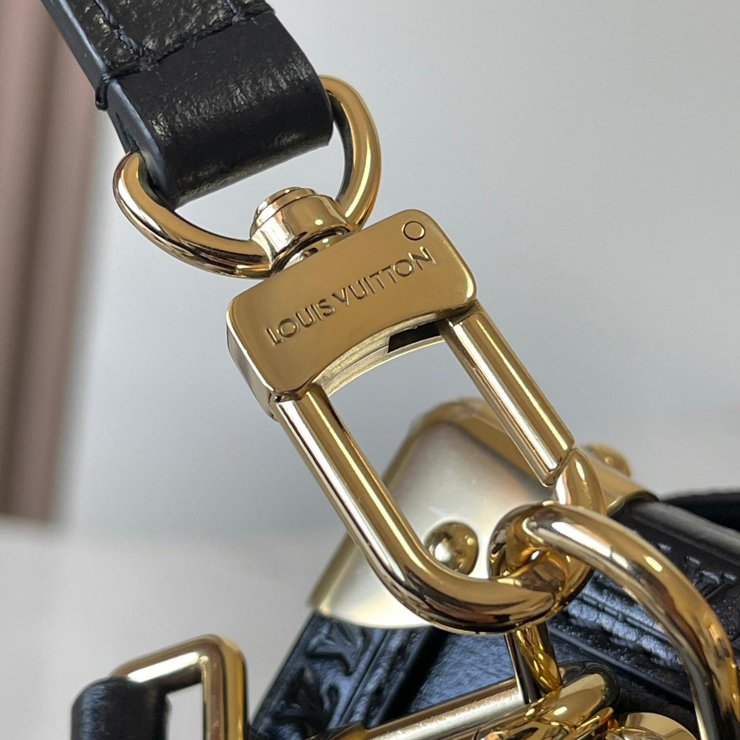 Louis Vuitton Side Trunk MM   M27036 - DesignerGu