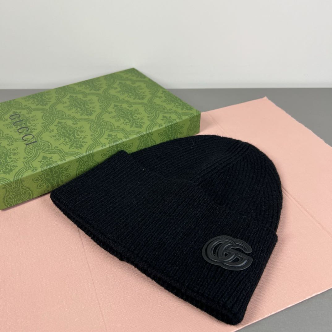Gucci Beanie  - DesignerGu