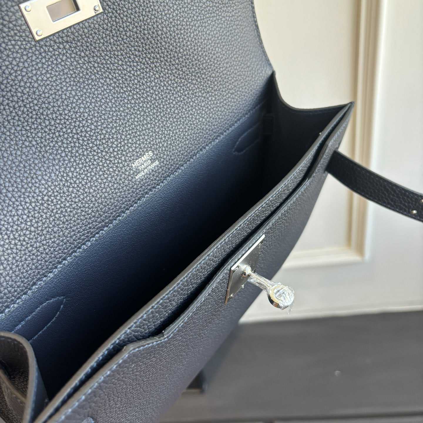 Hermes Kelly Depeches 25 Pouch - DesignerGu