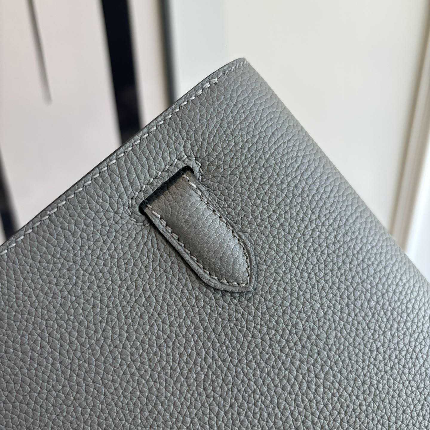 Hermes Kelly Depeches 25 Pouch - DesignerGu