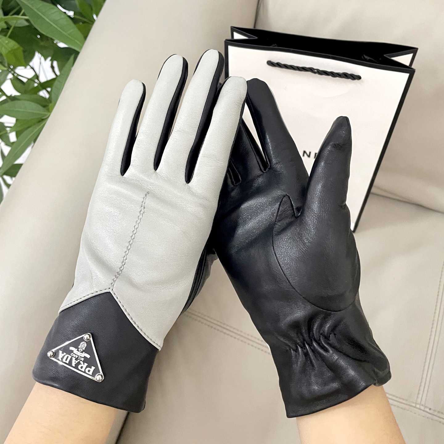 Prada Women's Gloves - DesignerGu