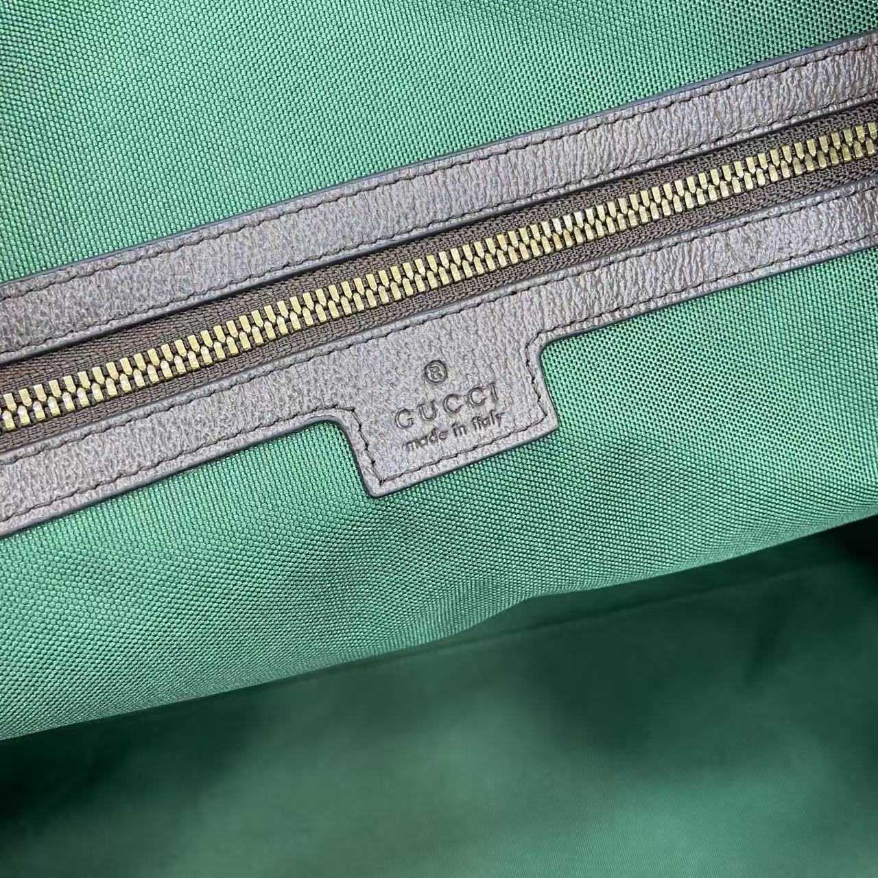 Gucci Savoy Medium Duffle Bag - DesignerGu