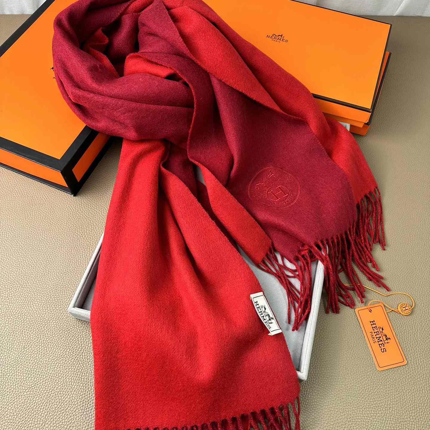 Hermès double-sided cashwool scarf - DesignerGu
