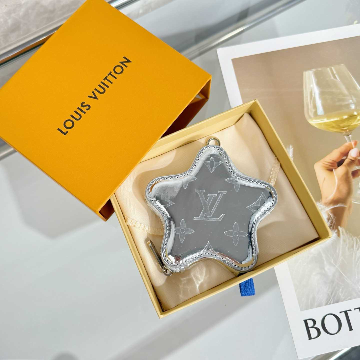 Louis Vuitton Spark Coin Purse Other Monogram Canvas - DesignerGu