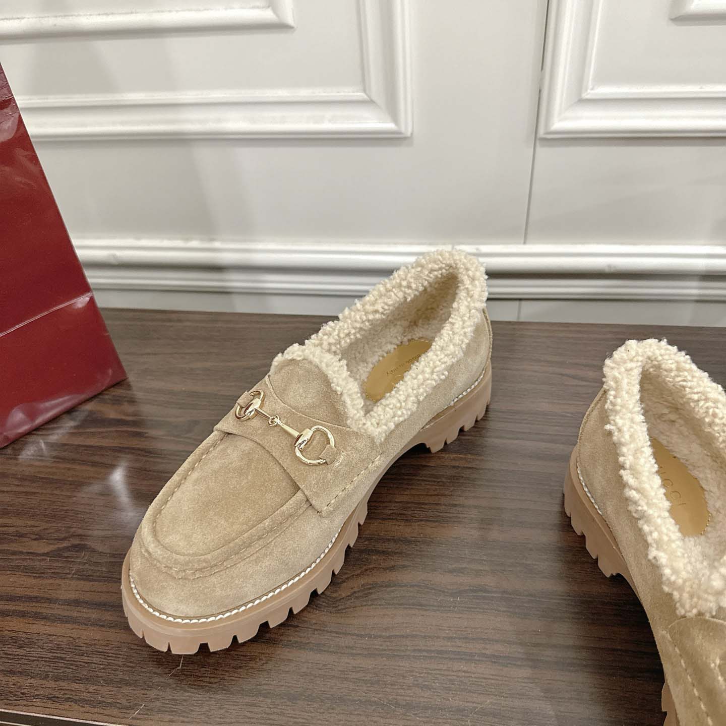 Gucci Women's Loafer With Horsebit - DesignerGu