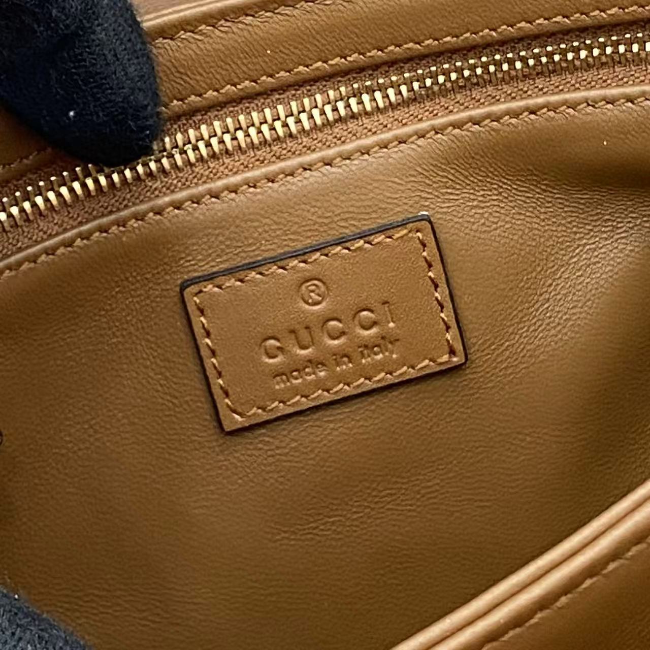 Gucci Siena Small Shoulder Bag - DesignerGu