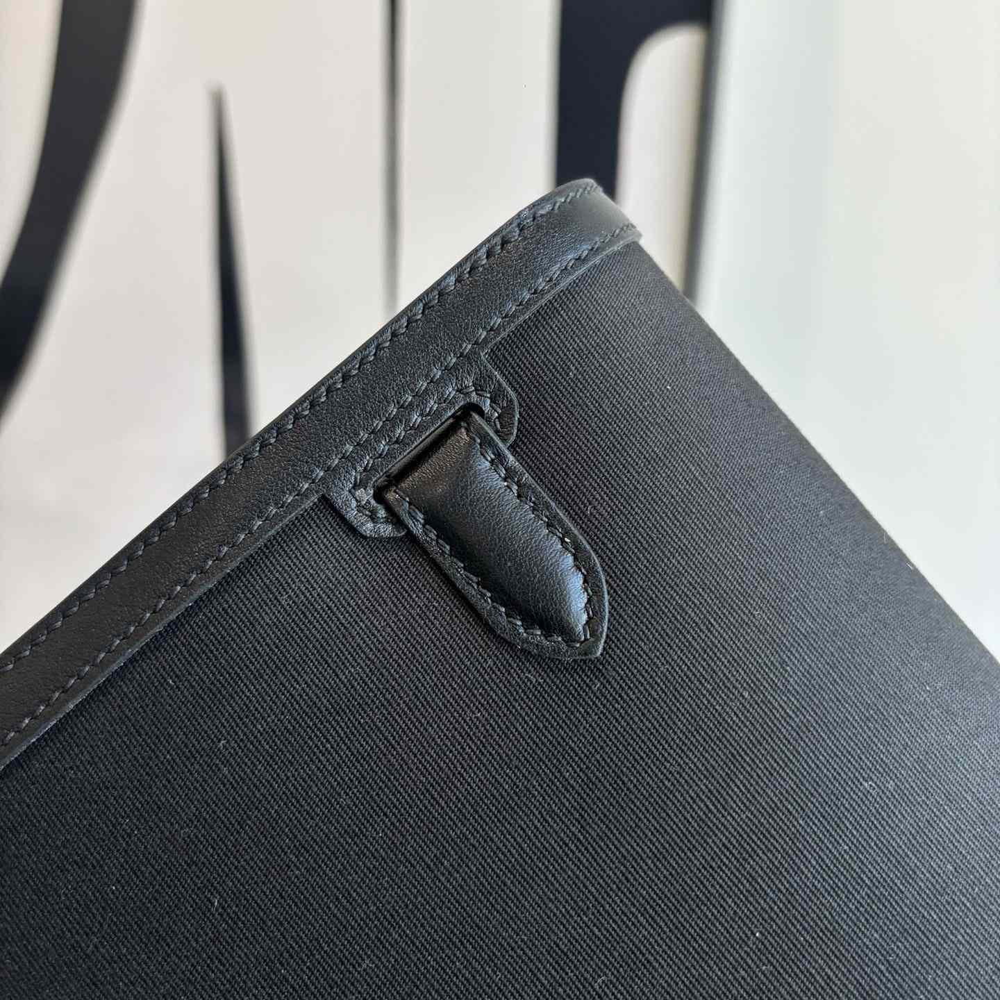 Hermes Kelly Depeches 25 Pouch - DesignerGu