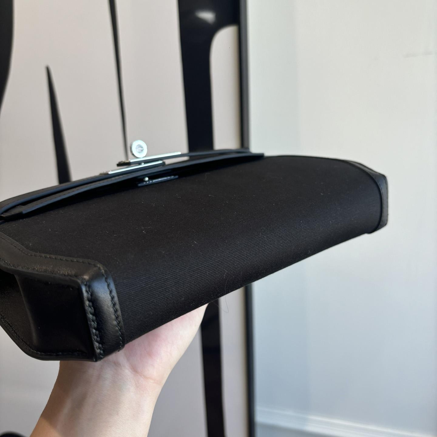 Hermes Kelly Depeches 25 Pouch - DesignerGu