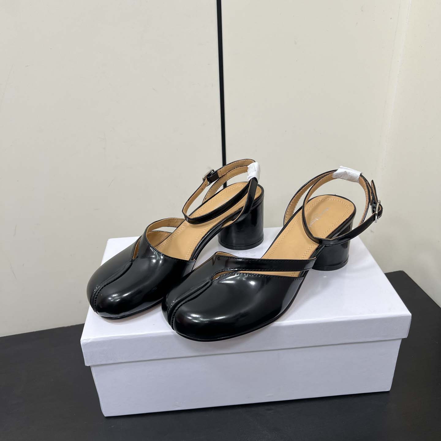 Maison Margiela Tabi Pump Sandals - DesignerGu