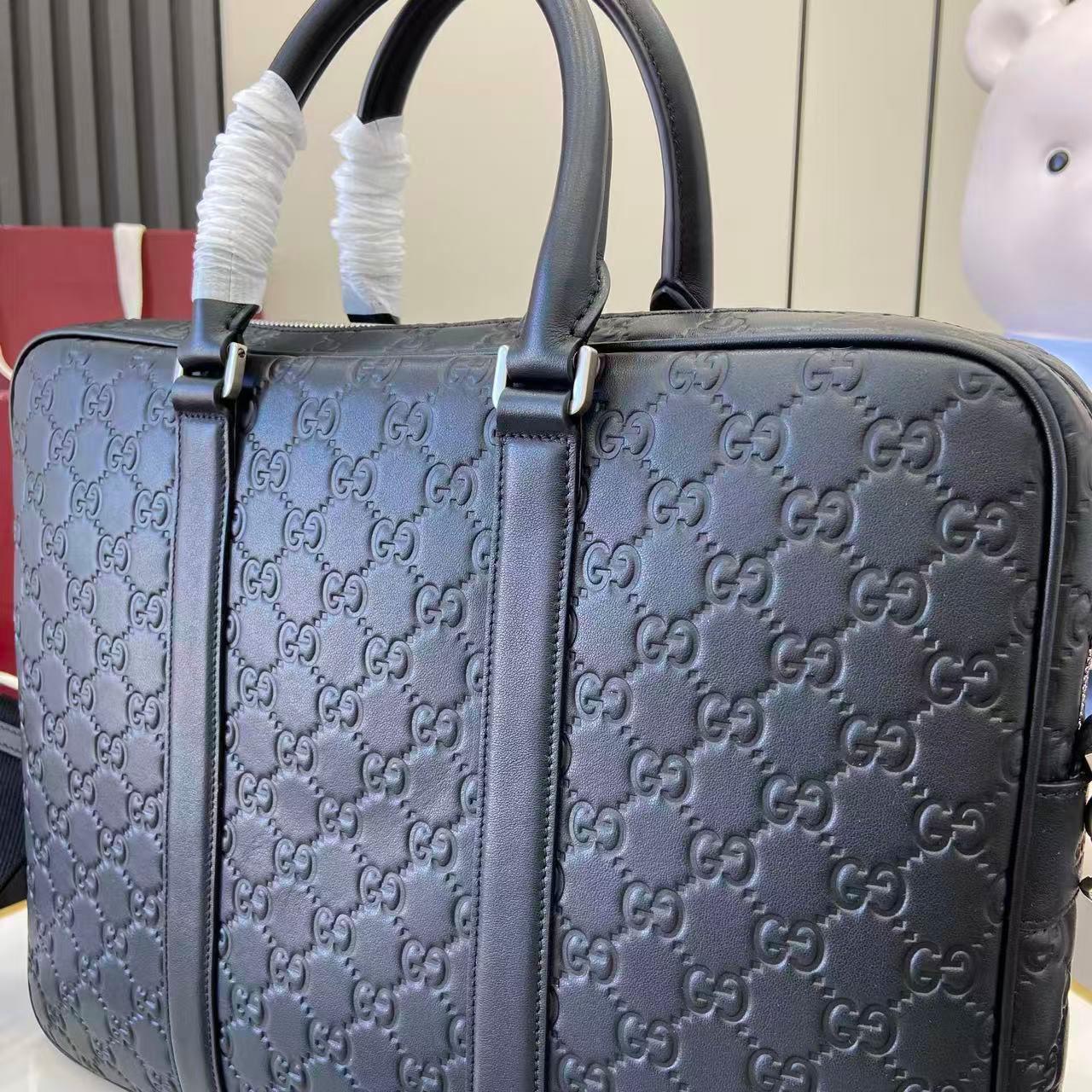 Gucci  GG Emblem Large Briefcase 850222 - DesignerGu
