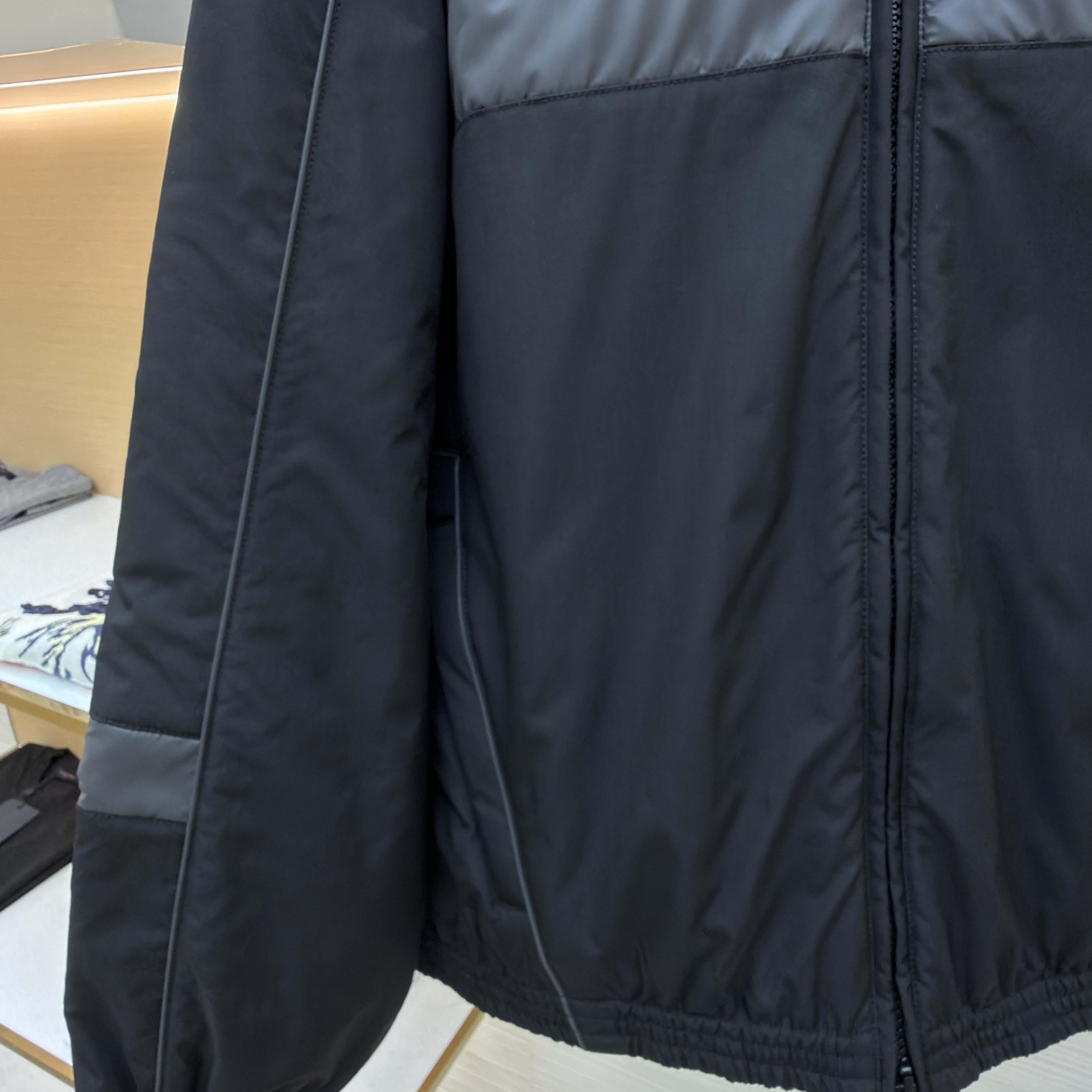 Balenciaga 3B Sports Icon Ski Tracksuit Parka in black - DesignerGu