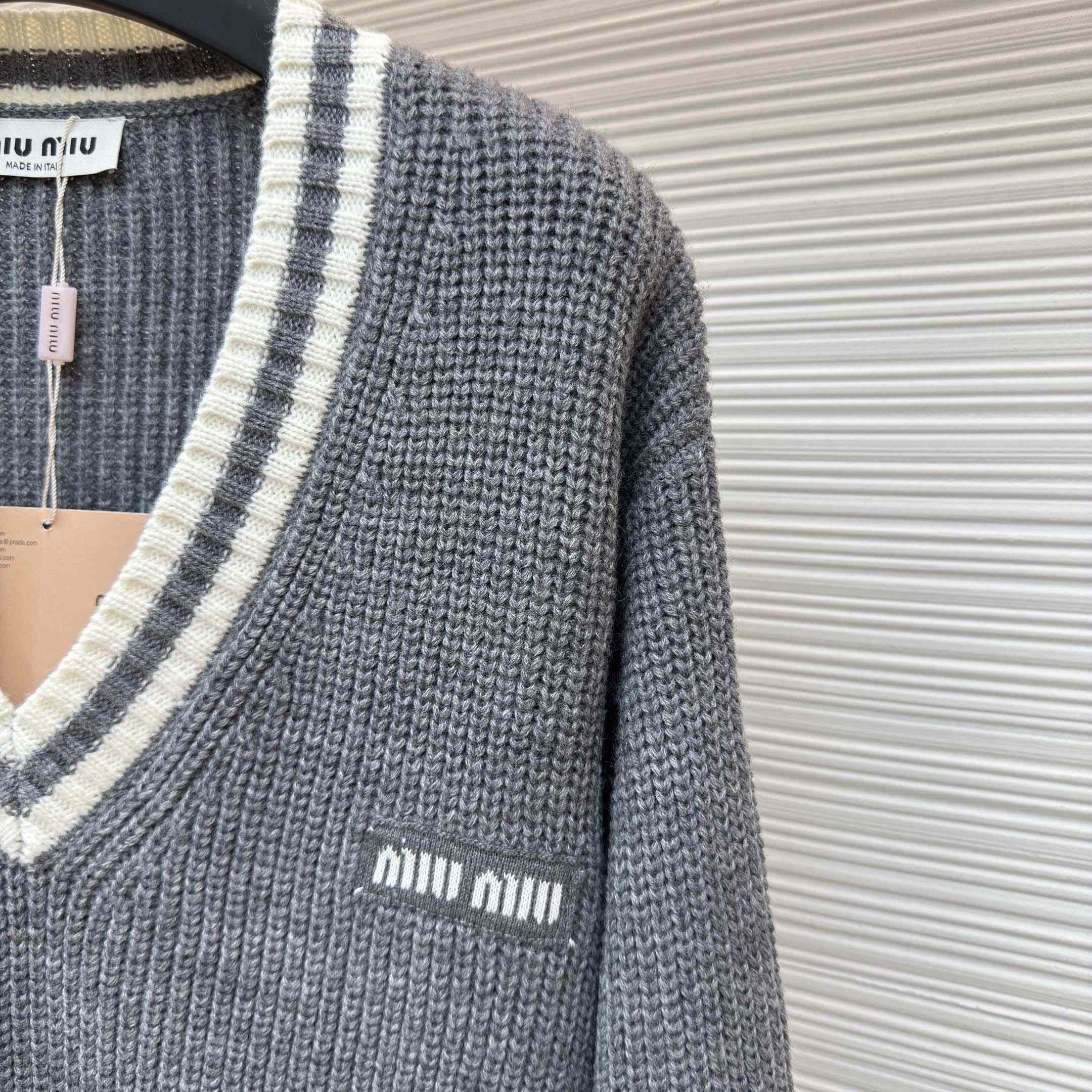 Miu Miu Wool And Cashmere V-neck Sweater - DesignerGu