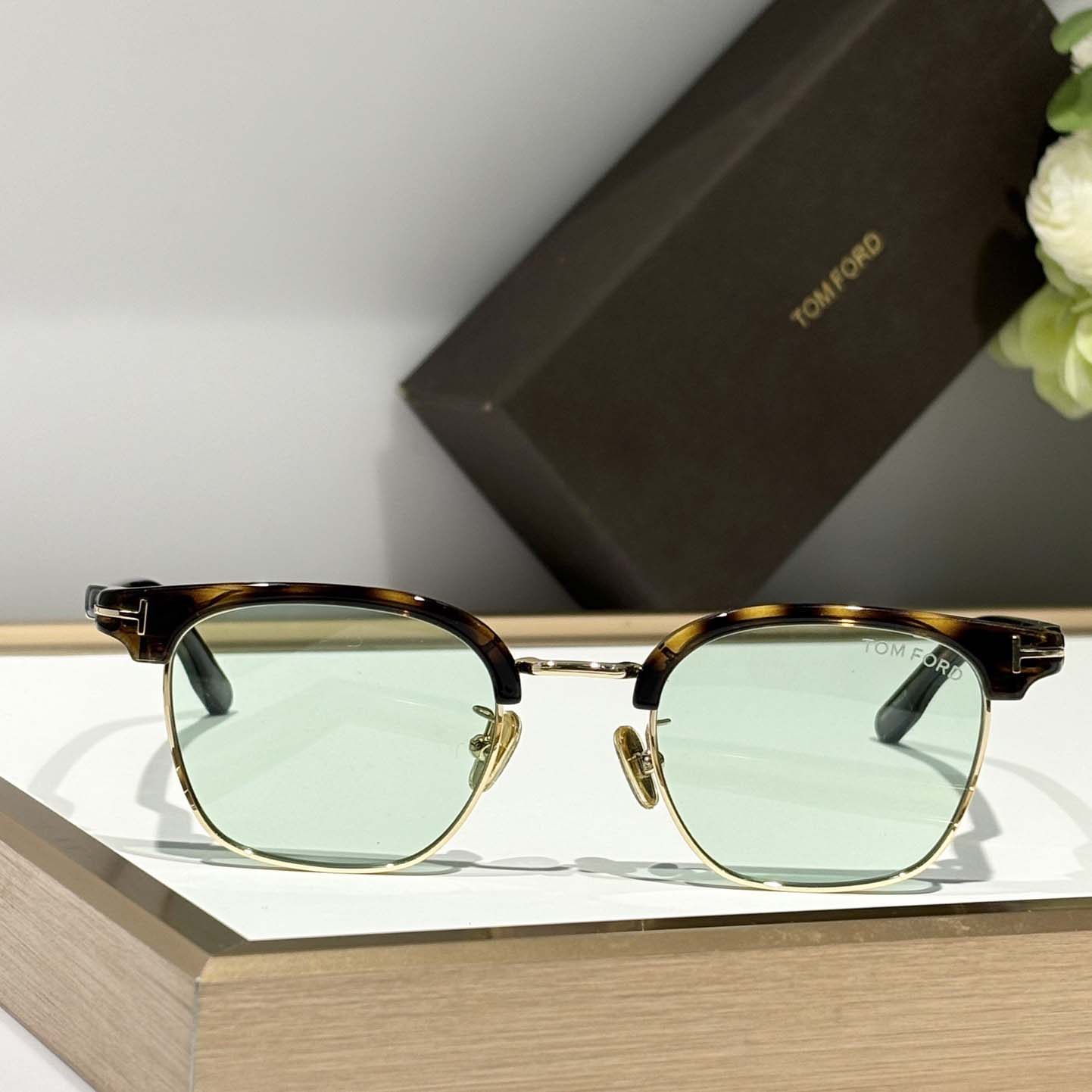 Tom Ford TF1119-D Sunglasses - DesignerGu