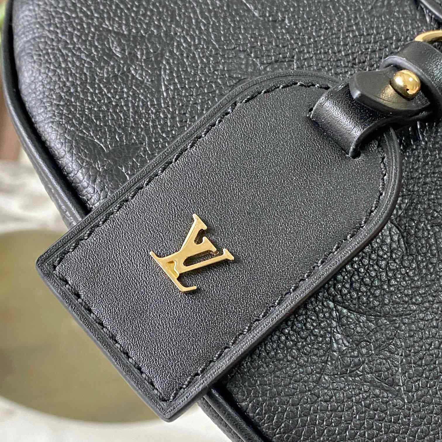 Louis Vuitton High Rise PM M14353 - DesignerGu