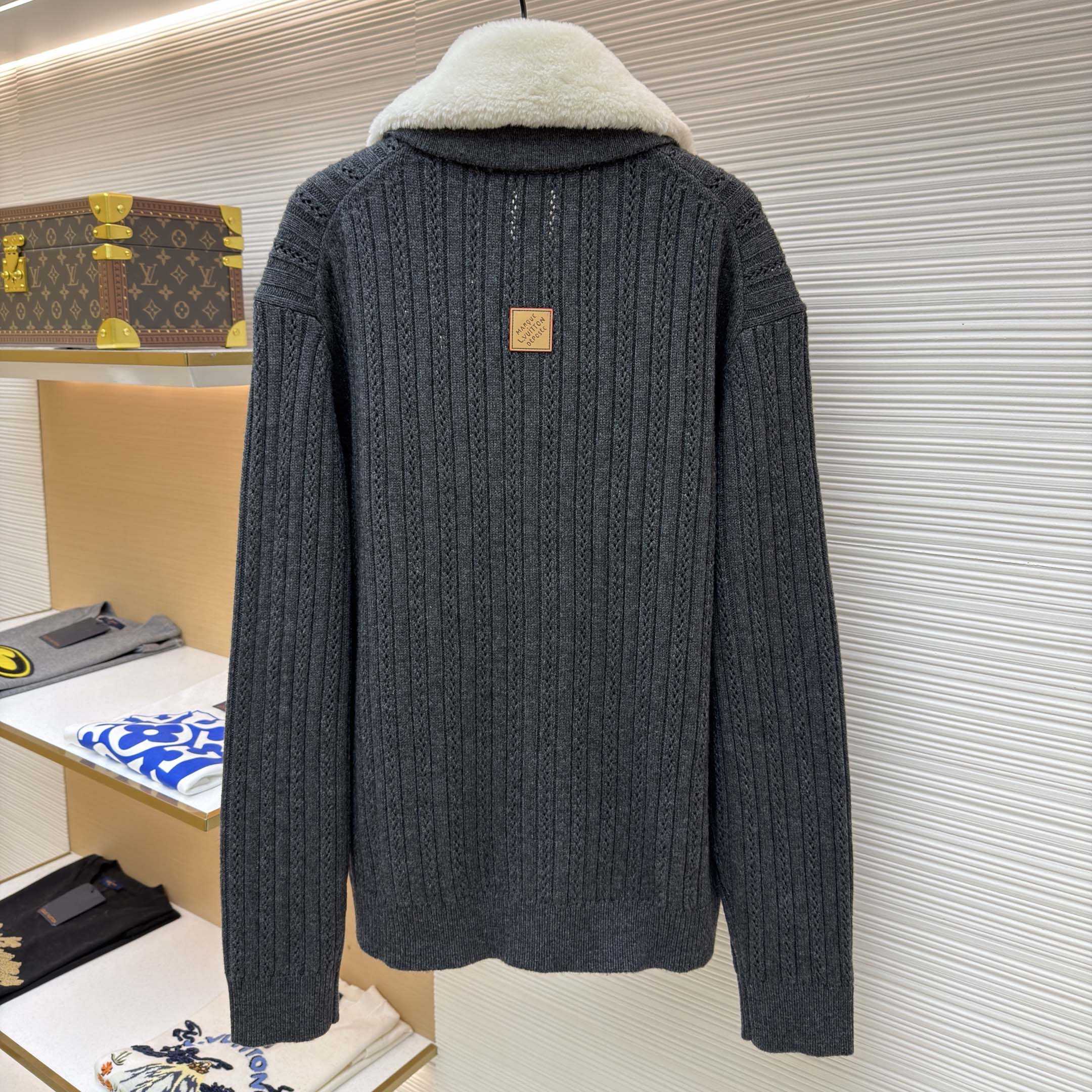 Louis Vuitton Cashmere-Wool Blouson    1AJBU9 - DesignerGu