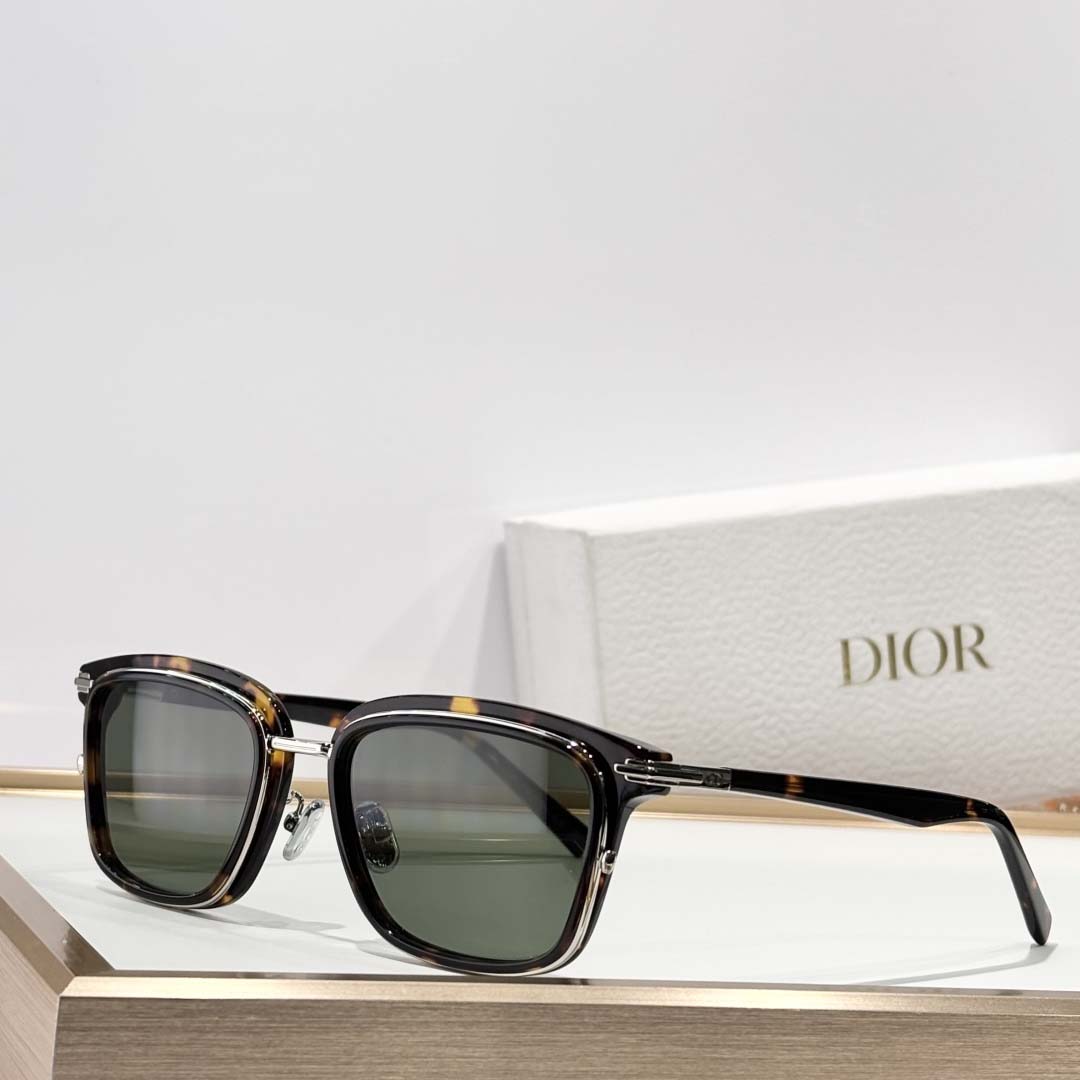 Dior DiorBlackSuit S18F    - DesignerGu
