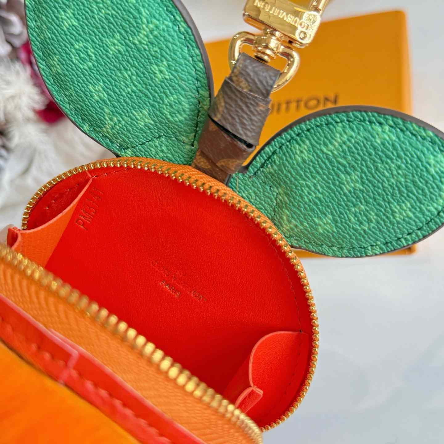 Louis Vuitton LV Clementine Pouch S00  - DesignerGu