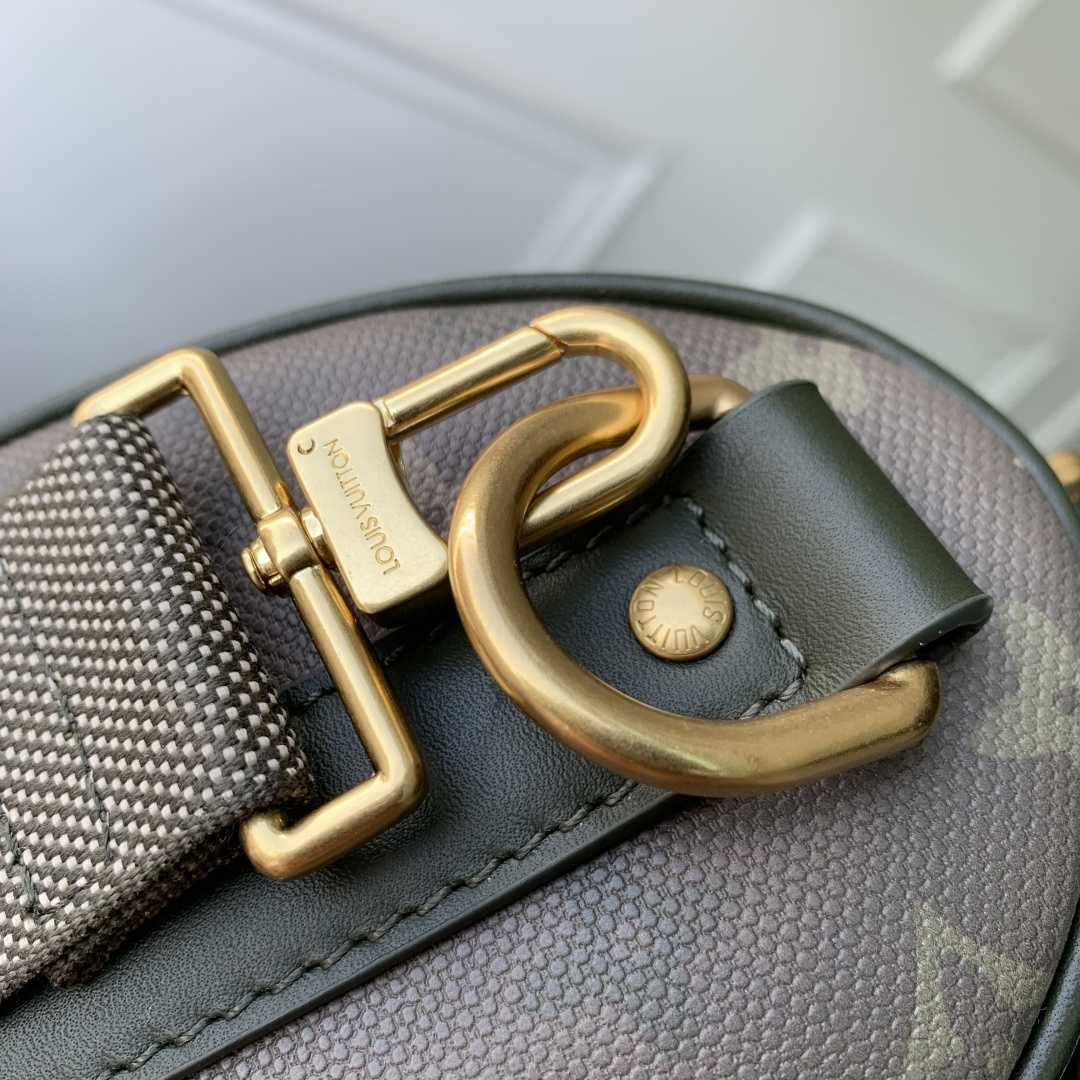 Louis Vuitton Keepall Bandoulière 25 Monogram Heritage    M26930 - DesignerGu