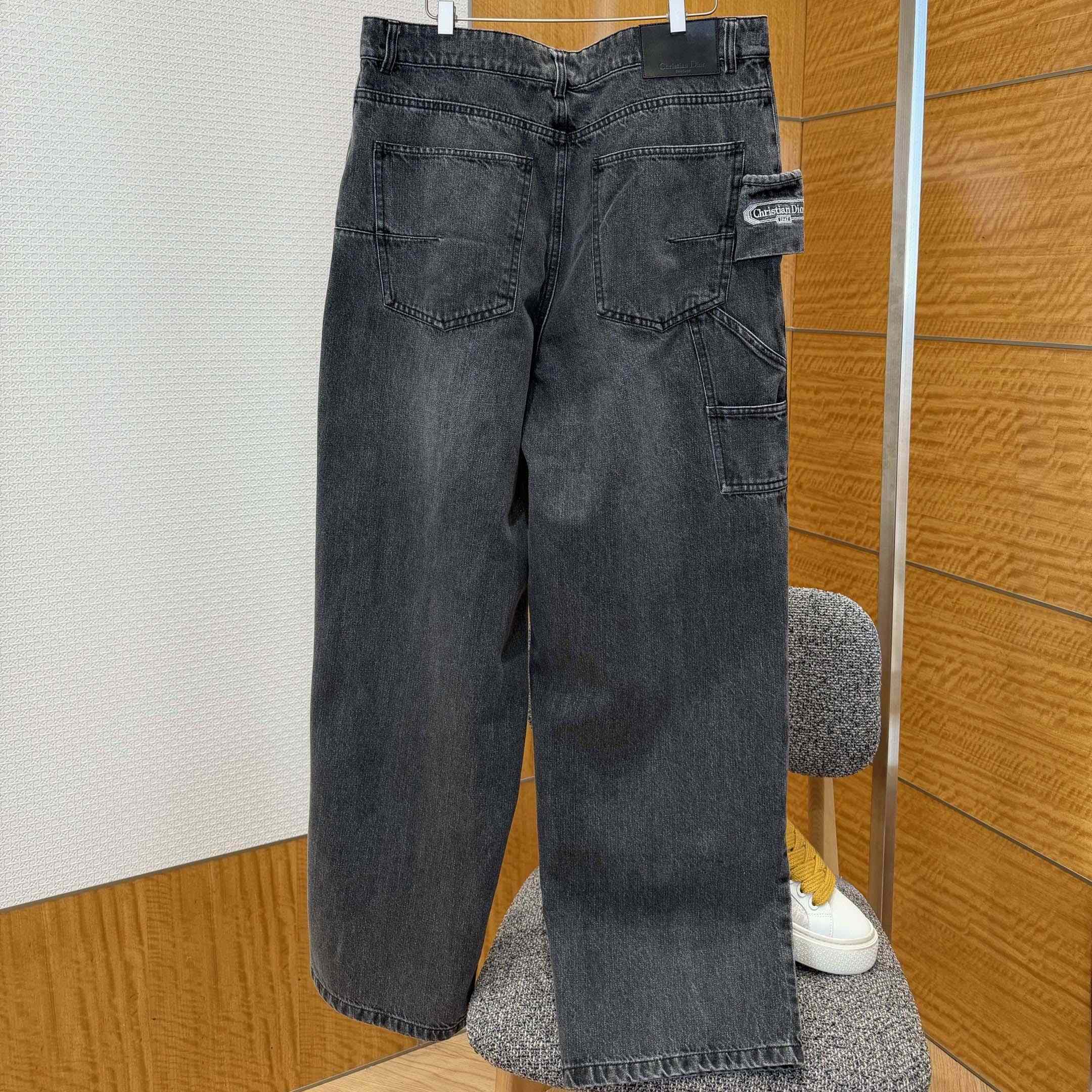 Dior CD Box Carpenter Jeans  - DesignerGu